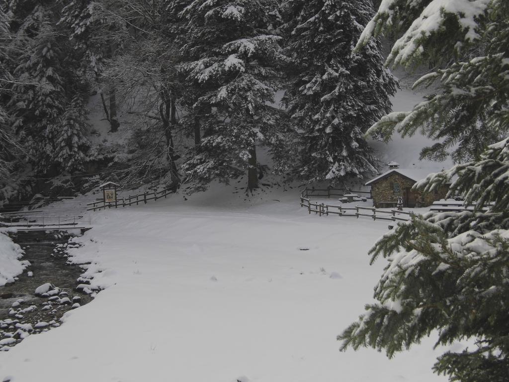 Gite Auberge Les Cascades La Mongie Luaran gambar